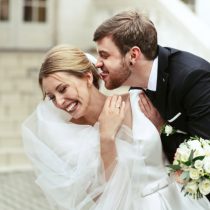 4 detalii de care sa tii cont atunci cand alegi o formatie pentru nunta